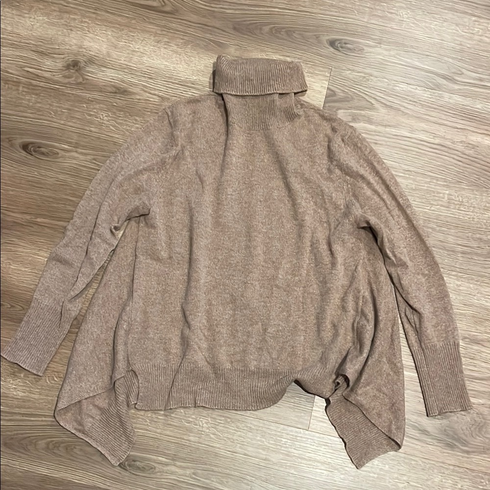 Women's Tan Turtleneck Sweater - 100% Cashmere